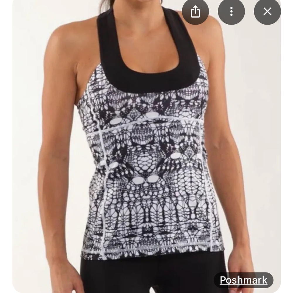 Lululemon Athletica scoop neck athletic tank top in "Glacier Lace" print